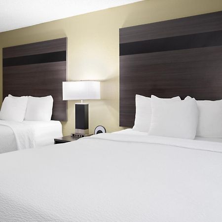 Baymont Inn & Suites By Wyndham Liberty Exterior foto