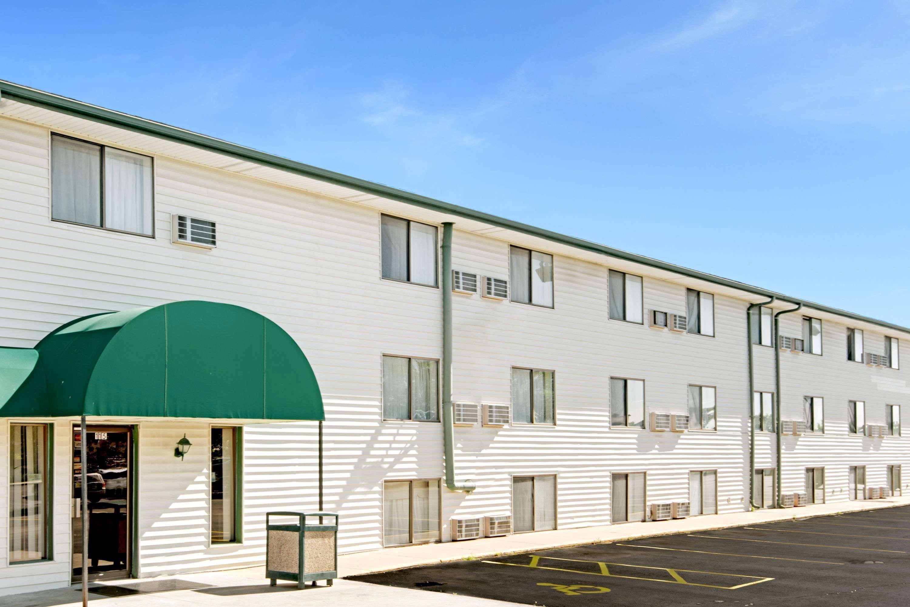 Baymont Inn & Suites By Wyndham Liberty Exterior foto