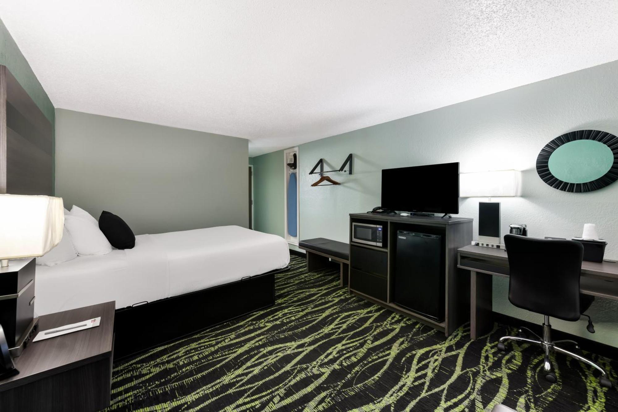 Baymont Inn & Suites By Wyndham Liberty Exterior foto