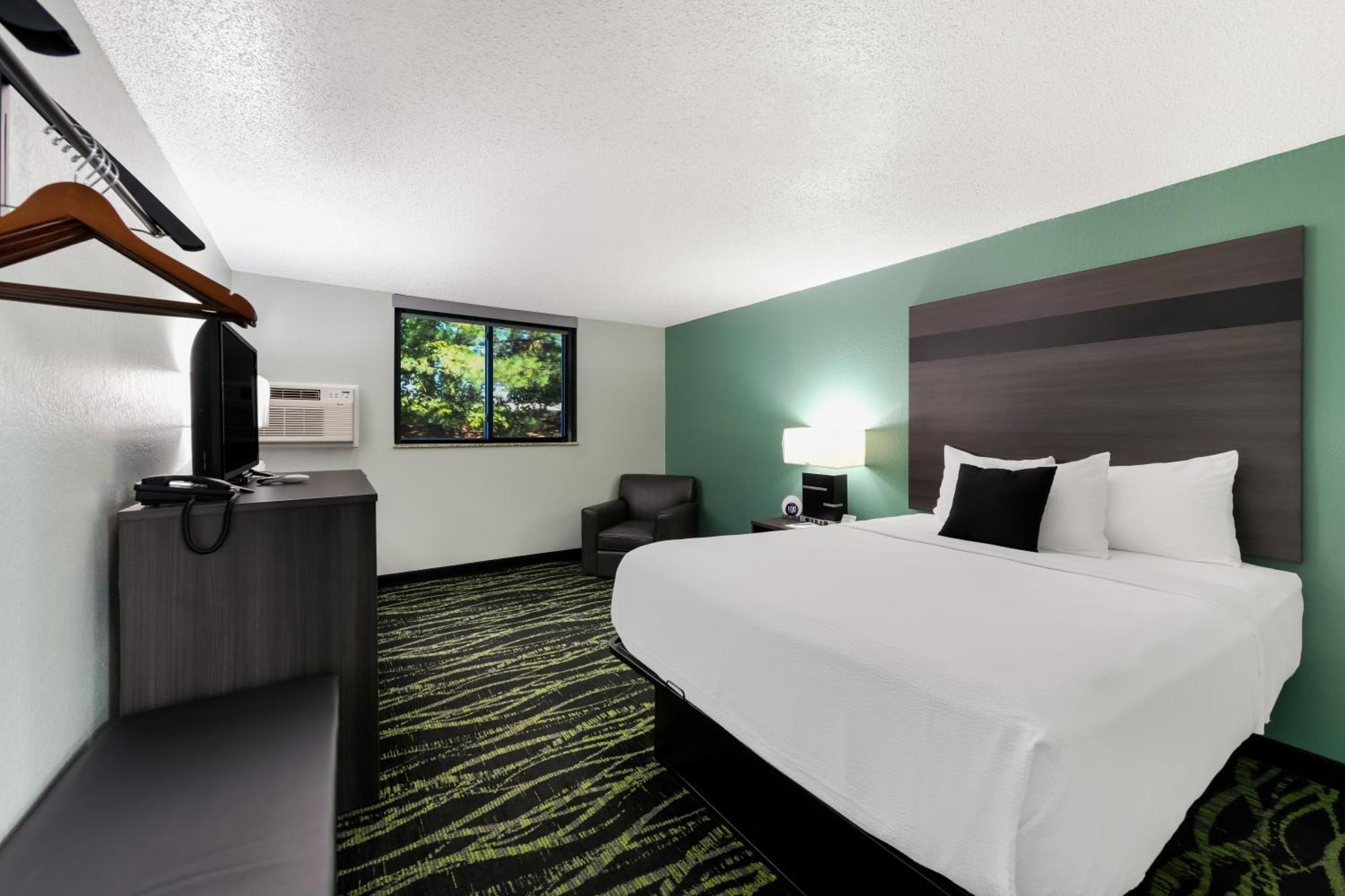 Baymont Inn & Suites By Wyndham Liberty Exterior foto
