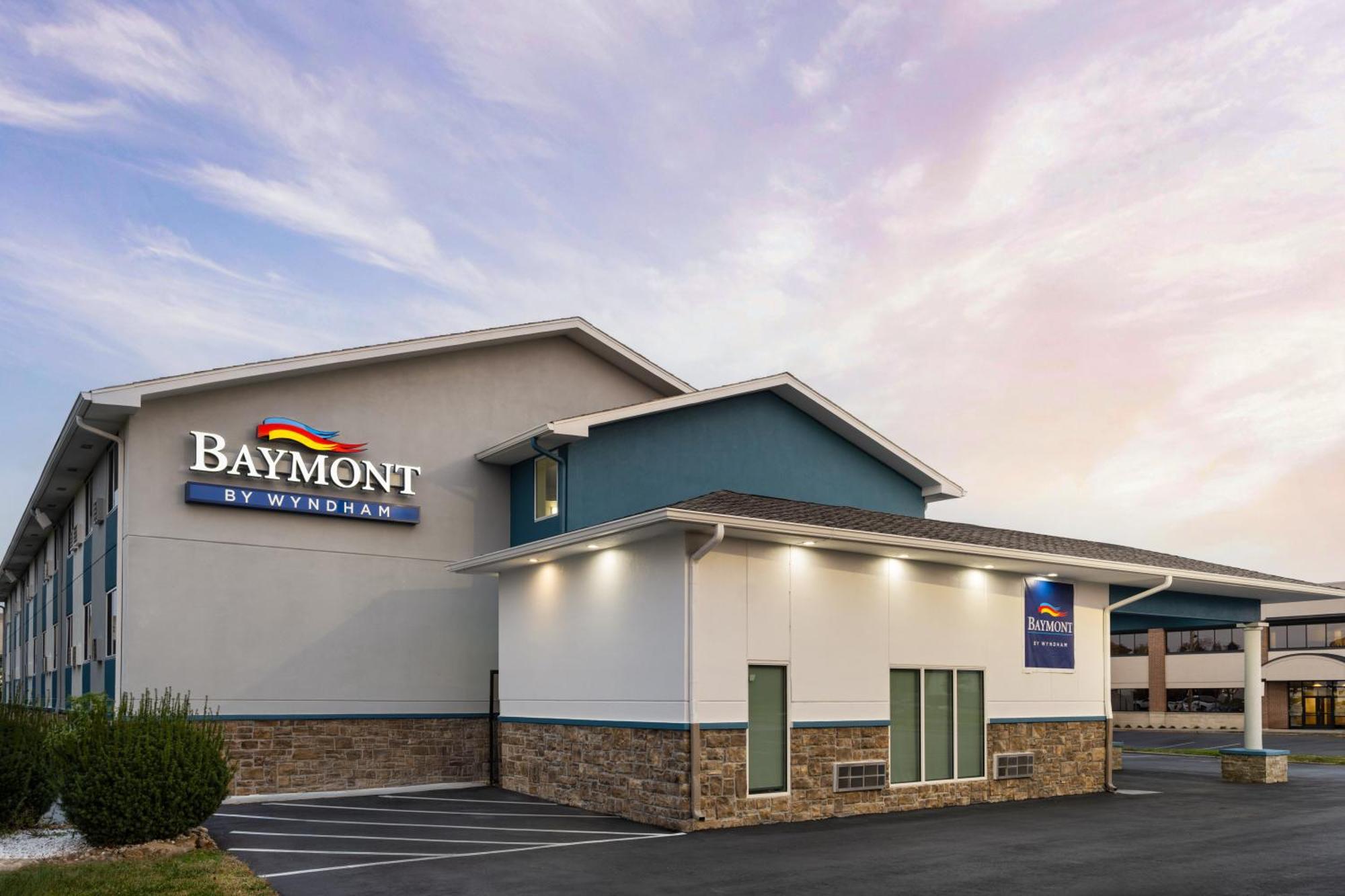 Baymont Inn & Suites By Wyndham Liberty Exterior foto